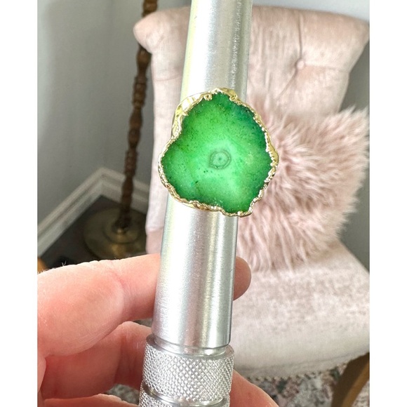 Boho Green & Gold Tone Statement Ring - Picture 4 of 5